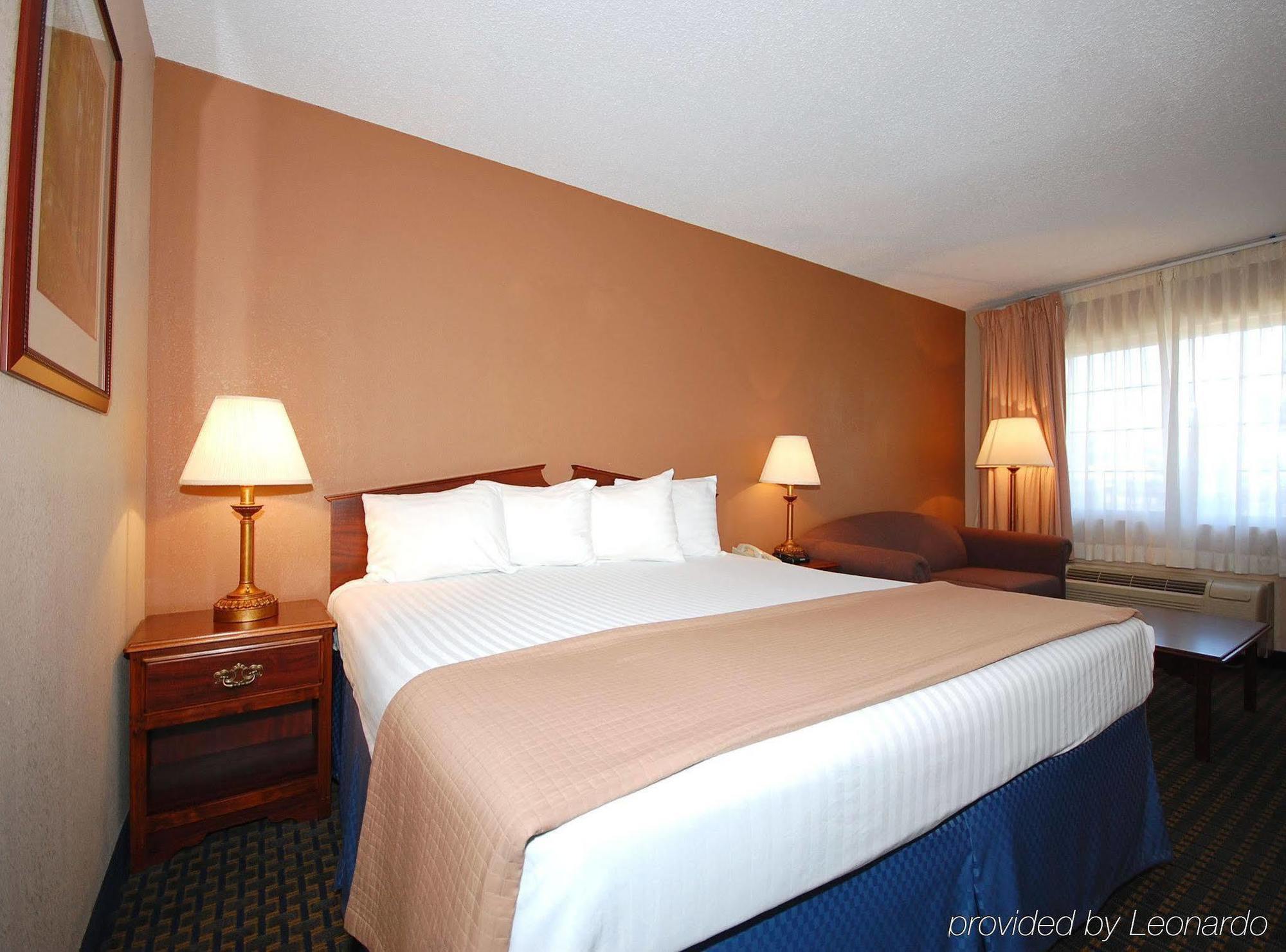 Magnuson Hotel Red Baron Garden City Luaran gambar