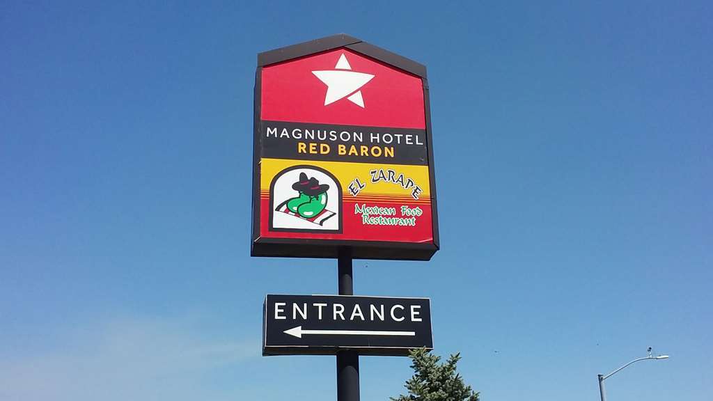 Magnuson Hotel Red Baron Garden City Luaran gambar